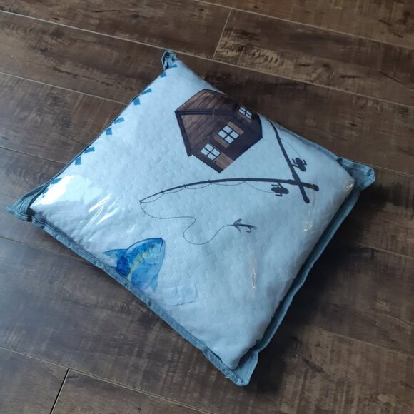 New 2 Piece Gone Fishing Bedspread Set - Twin Size - Picture 4 of 4